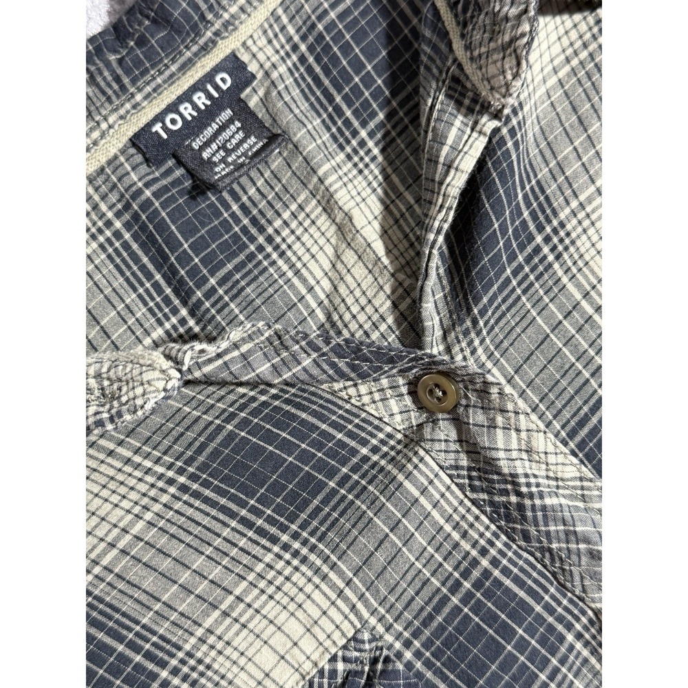 Torrid Olive And Black‎ Sheer Plaid  Sz 2 Stud Embellishments